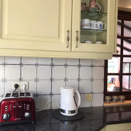Serra & Mar Country House Вилла Алвор